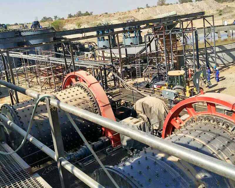 Cement grinding station